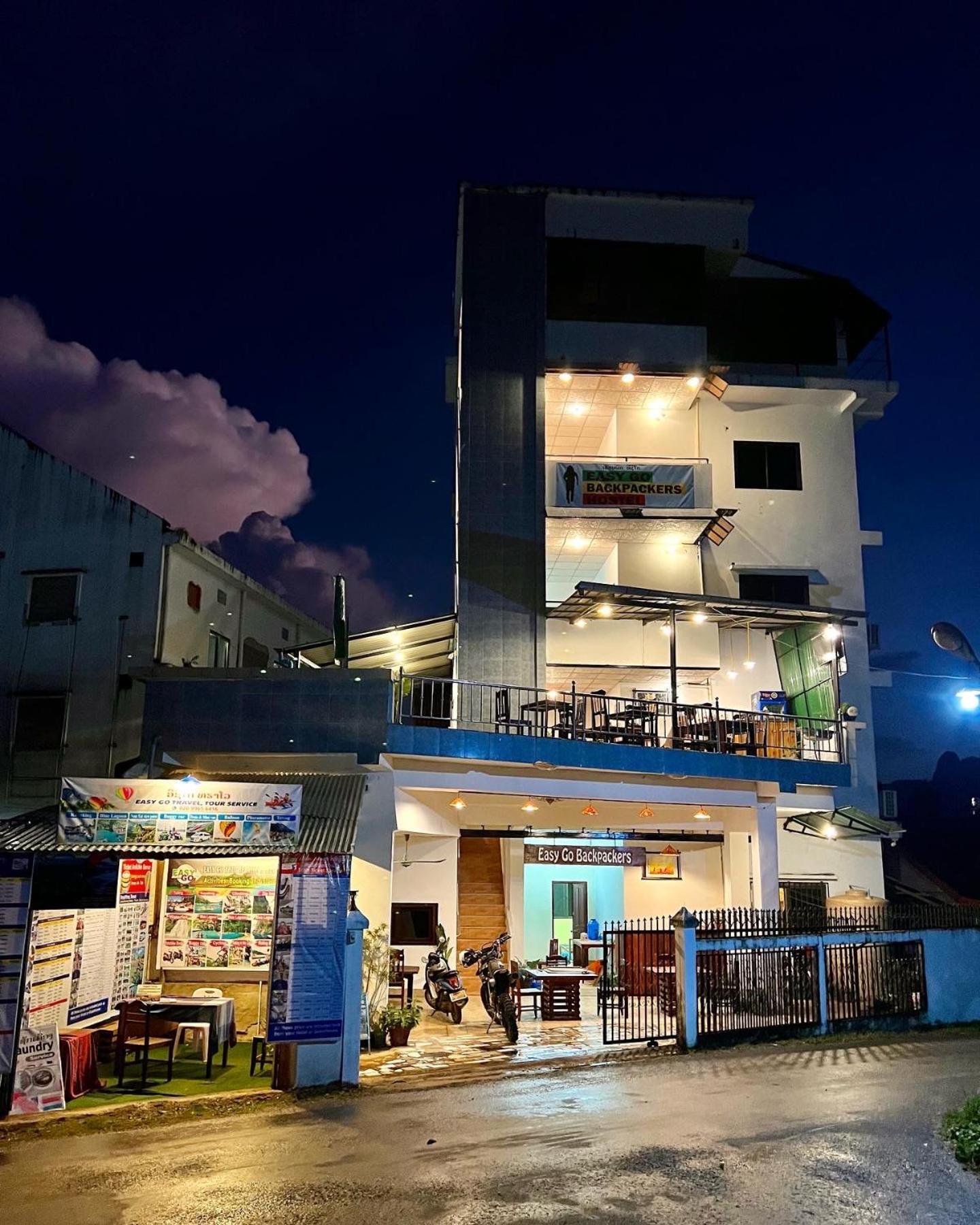 Easy Go Backpacker Hostel Vang Vieng Exterior foto